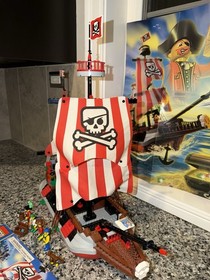 Lego 7075 Pirates Captain Redbeard's Pirate Ship 100% Complete w Instructions,