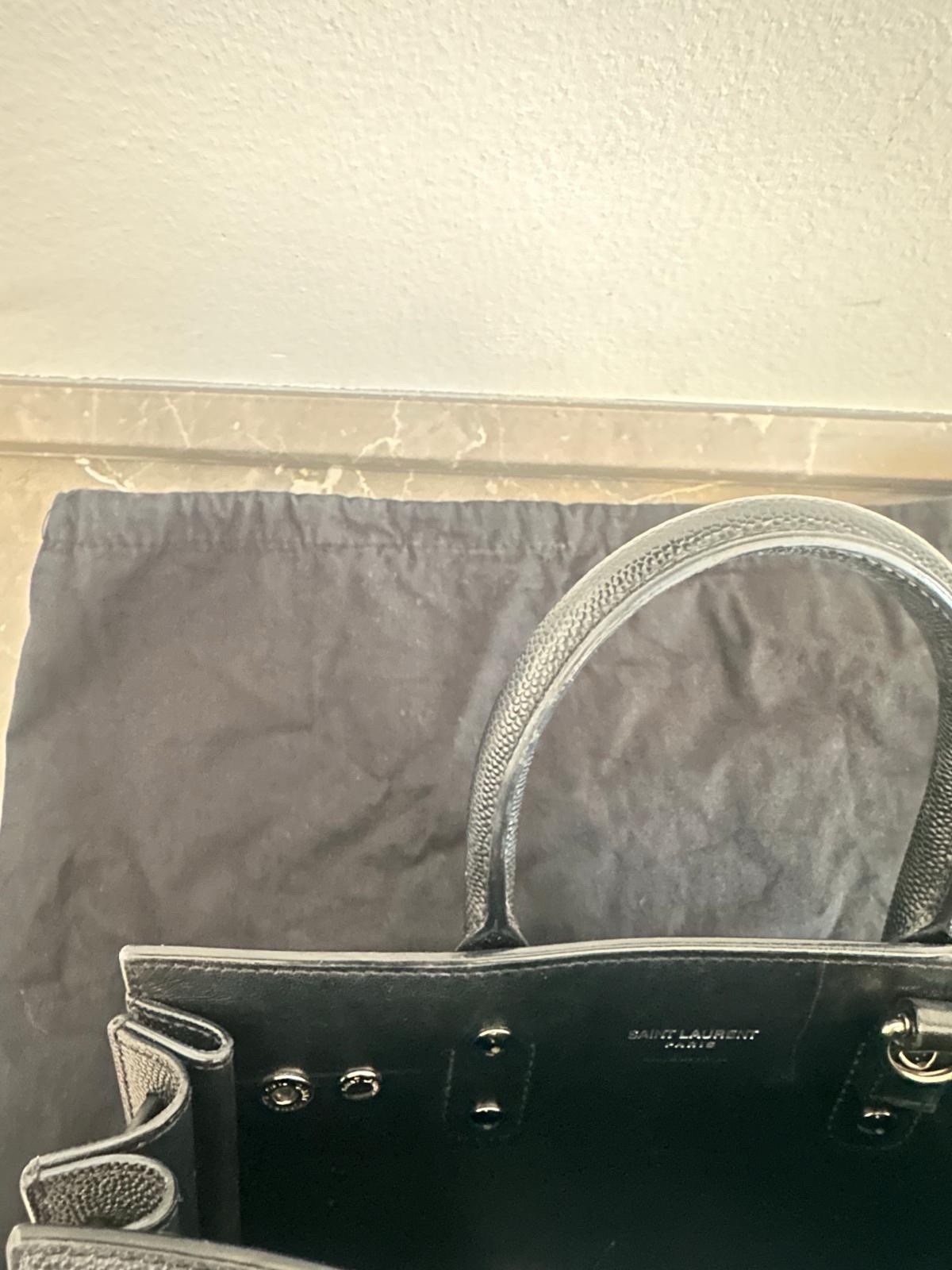 100% originale Borsa a mano Saint Laurent Paris Sac de Jour Nano in pelle nera