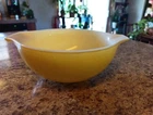 Vintage PYREX 443 2 1/2 Qt Daisy Yellow Sunflower Cinderella mixing bowl