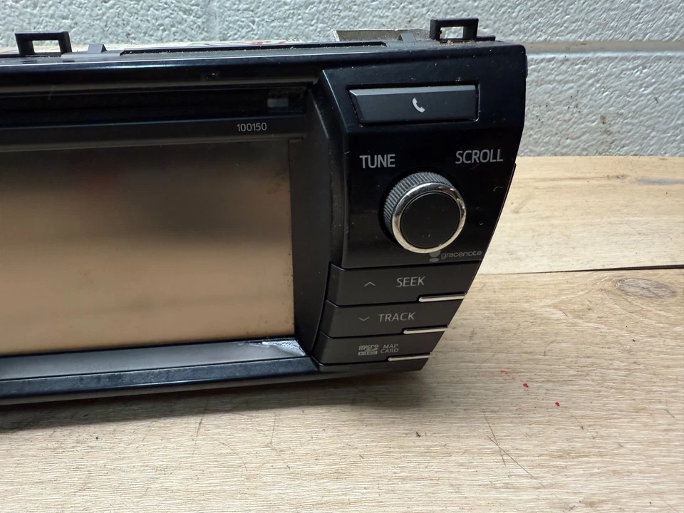 TOYOTA COROLLA OEM 14-16 FRONT RADIO STEREO RECEIVER DISPLAY TOUCH-SCREEN - Image 2 of 4
