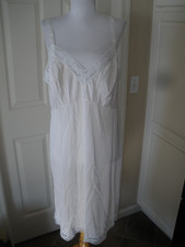 VIntage New Women's Full-Size White Slip Komar Body Free Average 42 O86 