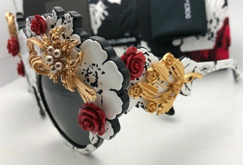Dolce & Gabbana Special Edition/Runway Black Floral Sunglasses….(Rare find) Dolce And Gabbana Flower Sunglasses for Sale up to 90% Off  main image 3