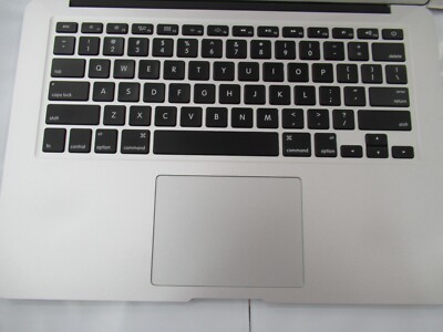 MacBook Air 13 2015 i5/4GB USキー 初期化済 傷有 Apple MacBook Air 13