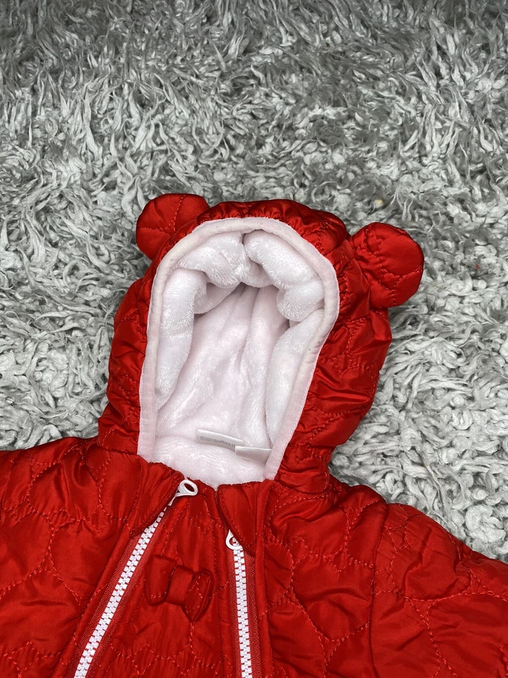Traje de nieve Bunting para bebé niña de Koala Baby. Talla 6-9 meses. Excelente estado usado. Foto 4 de 4