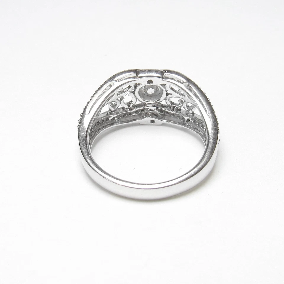 Estate 14K White Gold 0.33 Ct Round Brilliant Cut Diamond Ring 0.65 Cts Total - Image 3 of 4