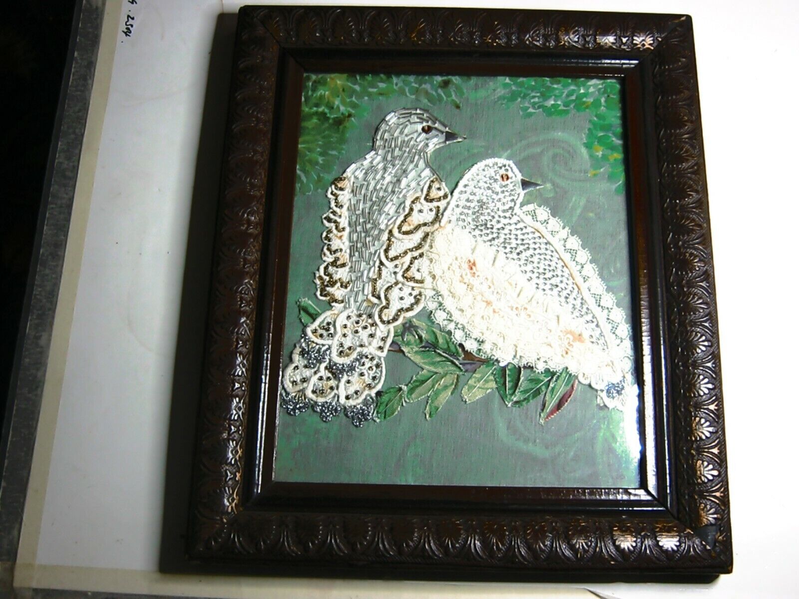 Fabric and Special Campaign lace framed picture of love stiched. Bombing free shipping two Hand birds.