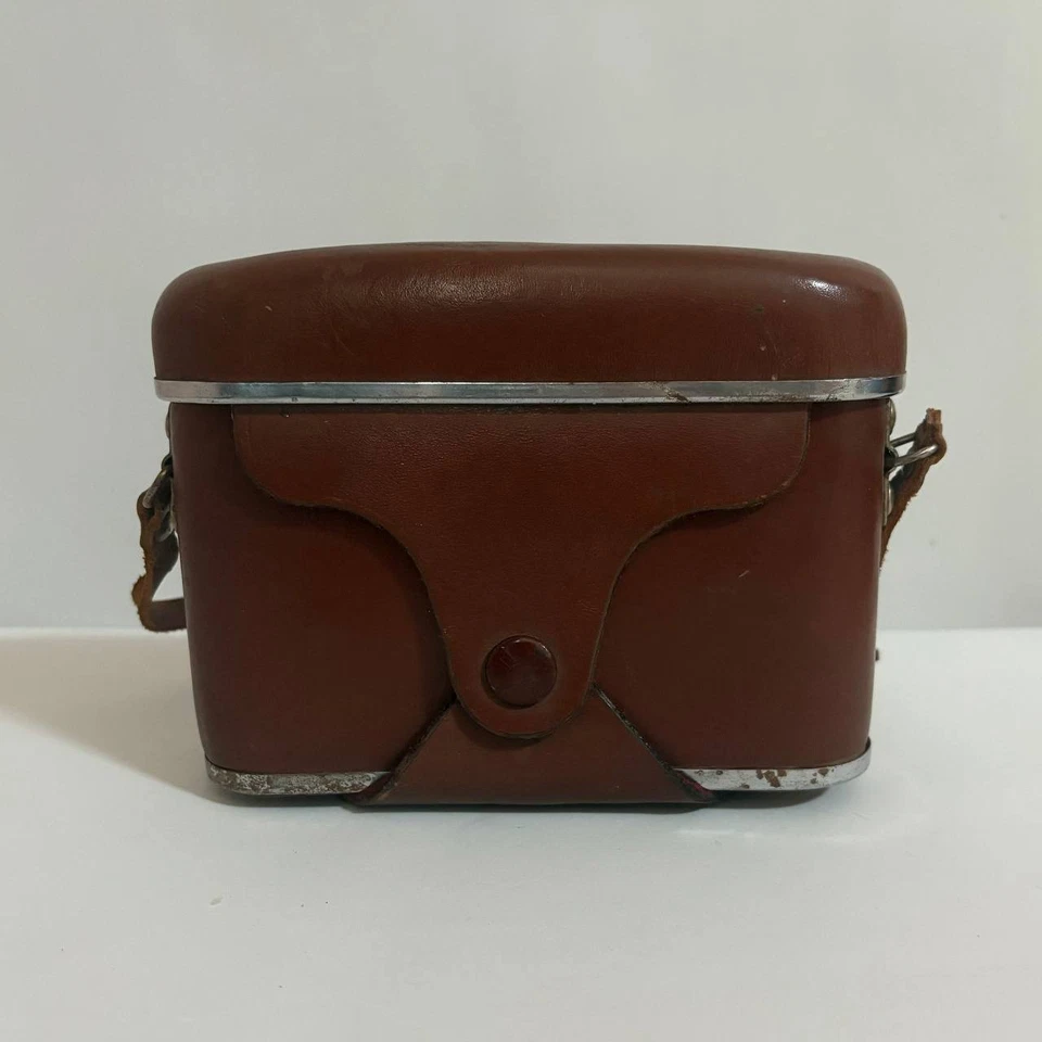 KMZ Camera ISKRA 1 Lens INDUSTAR - 58 (75 mm f/3.5) Medium format - image 3 of 4