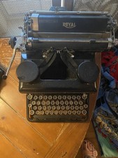 Royal Typerwriter Typewriter thumbnail
