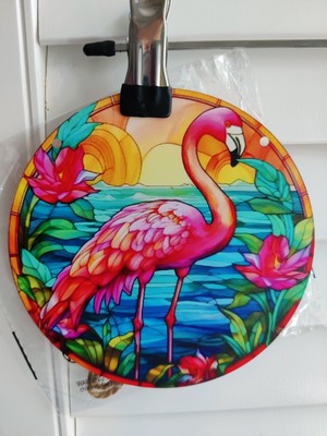 Rosa Flamingo lebendiger Acryl Sonnenfänger mit hängender Kette. Ca. 6 Zoll Durchmesser