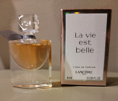 Lancôme LA VIE EST BELLE Eau de Parfum 4ml Mini Bottle New With Box Collectible.