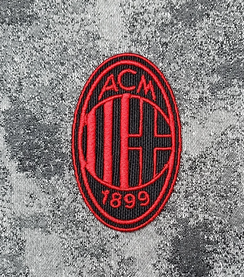 TOPPA PATCH STEMMA AC MILAN CALCIO Ricamata TERMOADESIVA O DA CUCIRE 8X5 CM