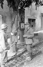 World War Two Photo WWII / Fighting in Normandy  France July 1944 D-Day US Army