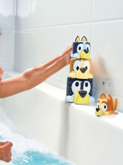 4pc Bluey Family Bath Toy Stack Pour Water Fun in Bath time