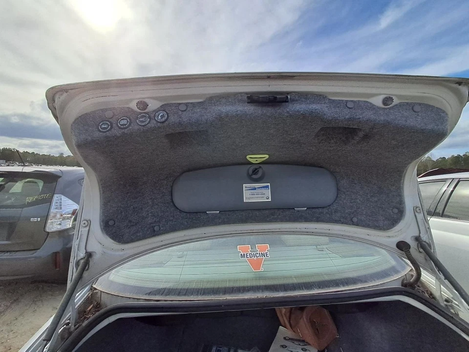 Maletero/portón trasero sedán mercado de Canadá para BMW 320i 2729261 01-05 Foto 2 de 4