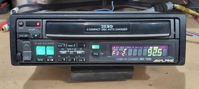 VINTAGE OLD SCHOOL ALPINE CD PLAYER MODEL 3DE-7985 AM/FM FOR PARTS 