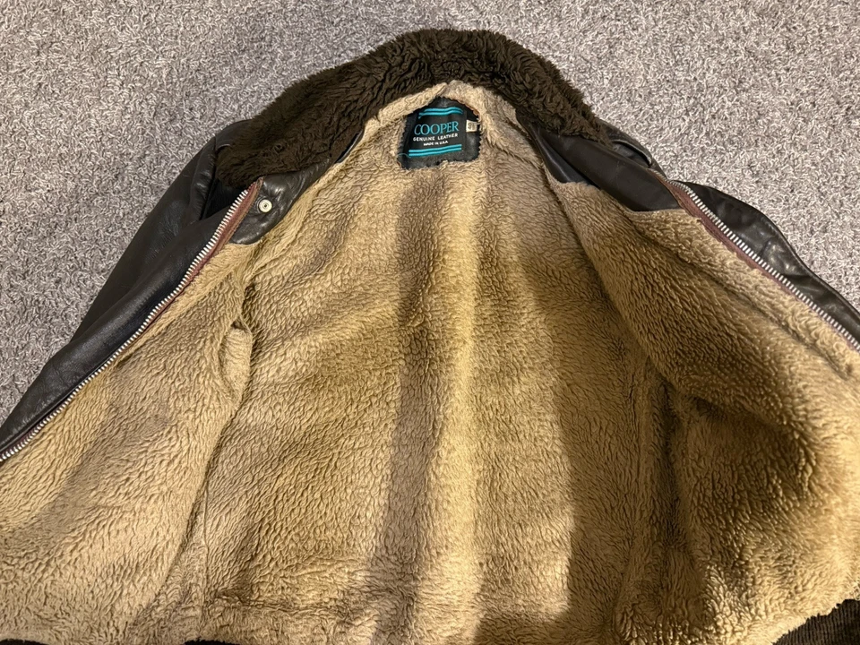 Chaqueta de bombardero de vuelo de cuero Cooper vintage para hombre 40 R marrón forrada Sherpa años 70’s Foto 3 de 4