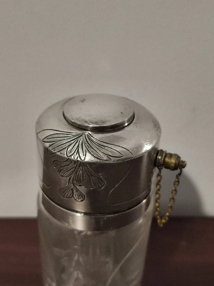 Vaporisateur à pompe argent et cristal gravé, fin XIXé, signé K Frères (3) - Photo 2/4