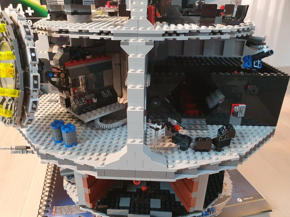 LEGO Star Wars: Todesstern (75159) gebraucht, sehr guter Zustand - Bild 3 von 4