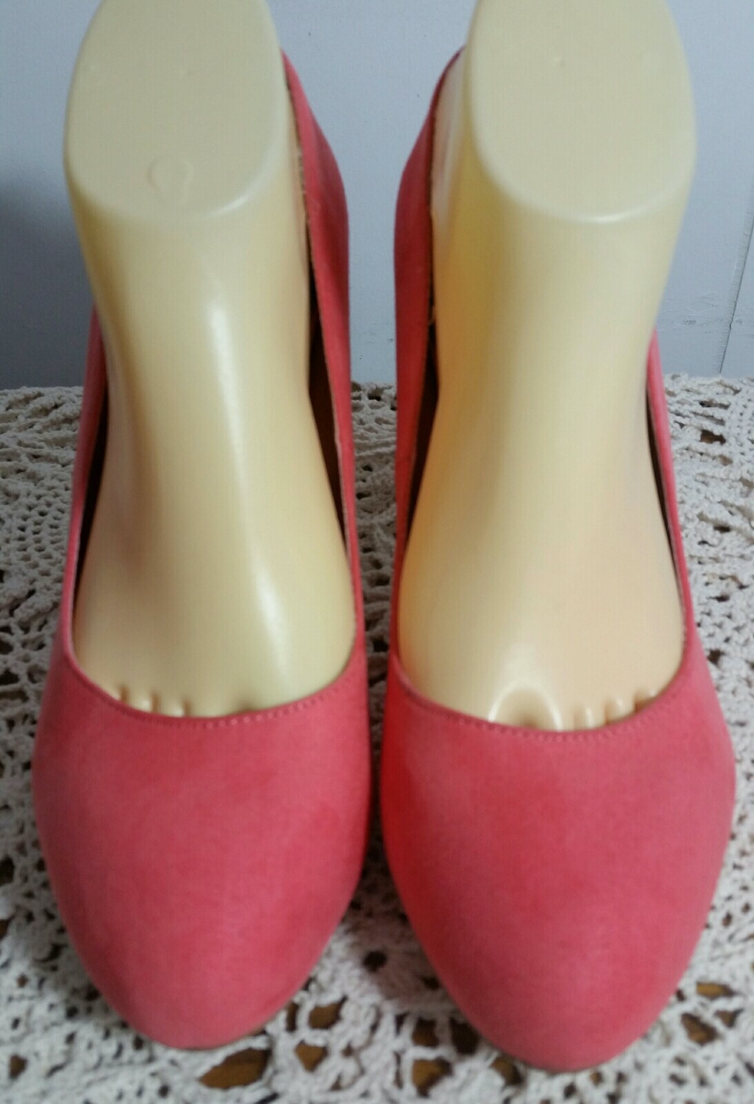 Madden Girl Dolce Womens Sz9M Pink Heel Pump Dress Shoes Pull On Classic EUC C53 eBay