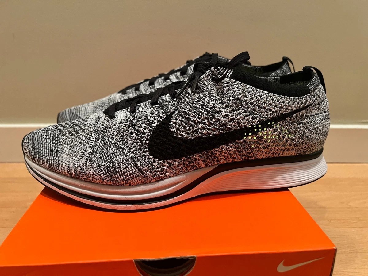 Nike flyknit best sale oreo 1.0