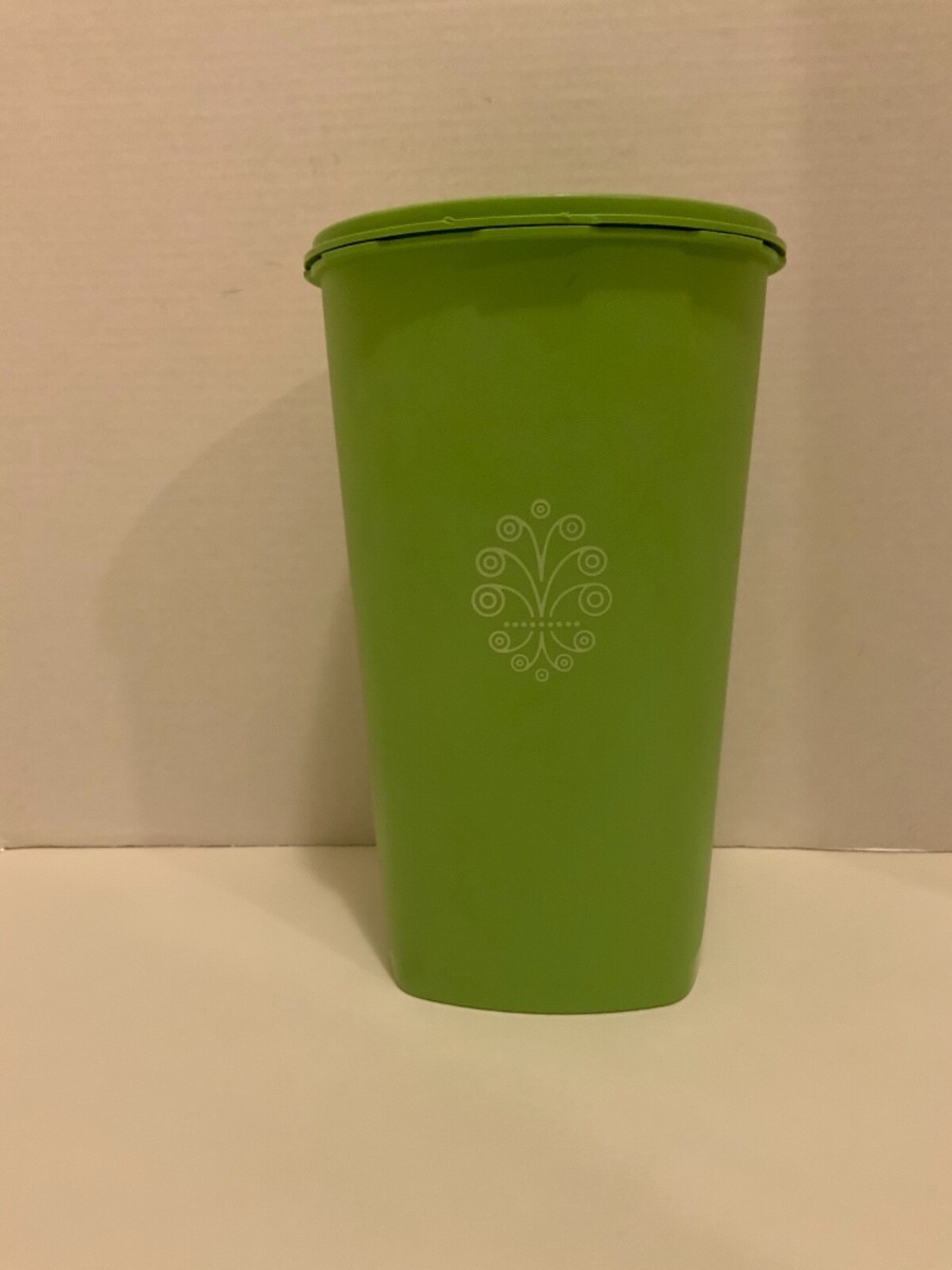 Vintage Tupperware Servalier 1222 - 6 Canister Lime Green with Lid