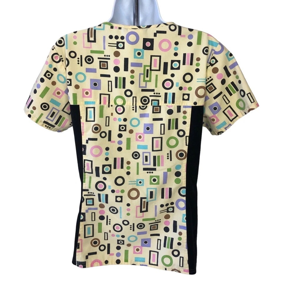Cherokee Womens Scrub Top Size S Yellow with Geometric Shapes V neck Pockets - Image 4 of 4
