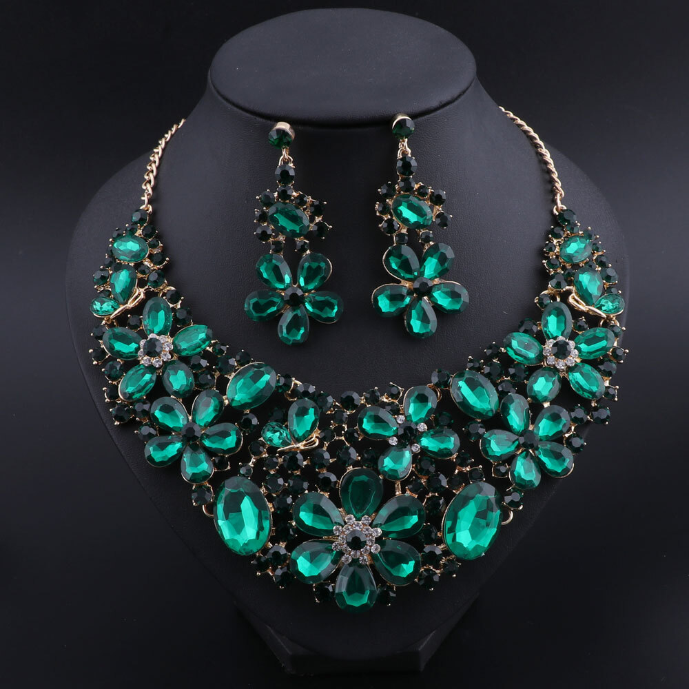 Women's Bridal Jewelry Set - Austrian Crystal Necklace, Earrings, Bracelet & Ring, Wedding Party Set