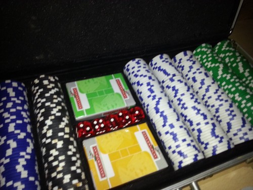 500 GALLERY PLAY POKER CHIPS CARDS DICE POKER SET CASE - Picture 7 of 16