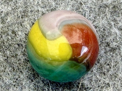Vintage Marbles: Vitro Agate Parakeet Blend. Mint .685
