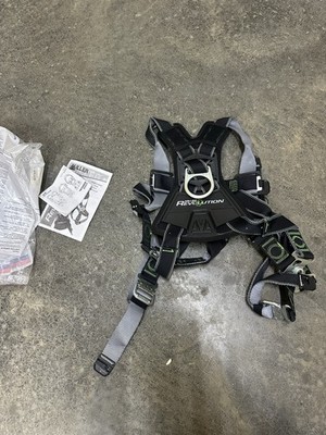 Miller Revolution Safety Harness REVO-DT-QC  RDT-QC/UBK ￼