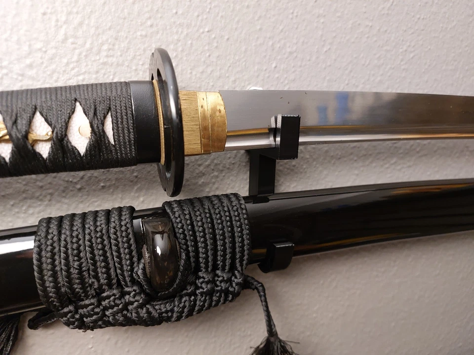 Soporte de exhibición de montaje en pared para espada Katana, soportes negros con herrajes de montaje Foto 3 de 4