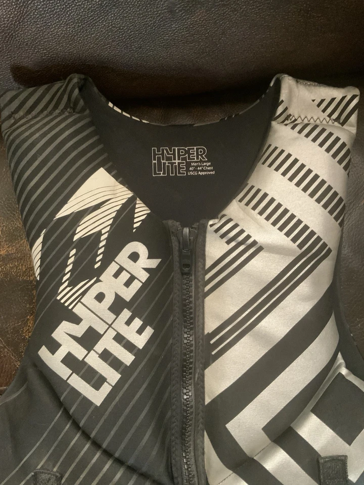 Hyper lite Vest - Image 2 of 4