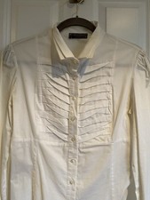 White shirt with pleated tucks on front & wing collar by Rinascimento Size 10