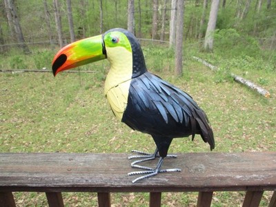 Toucan Bird Statue Figure Metal 13  x 16  Sculpture Art Tropical Home Decor NEW