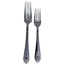 World Tableware Stainless Metropolitan Salad Dinner Fork