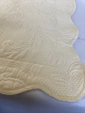 Colchas S. Domingos Matelasse Pillow Sham Scalloped Edge Butter Yellow Standard