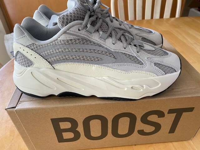 adidas yeezy boost 700 v2 static