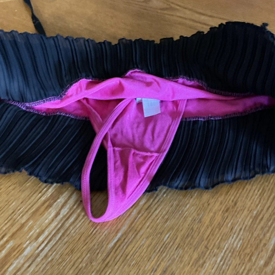 Falda Lencería Playboy Rosa Y Negra Grande Foto 4 de 4