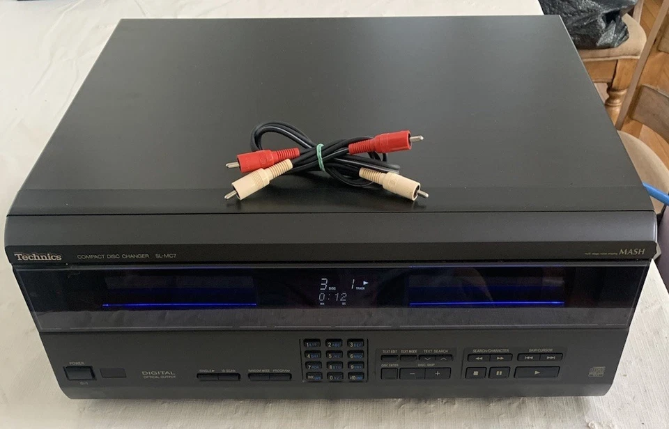 Technics SL-MC7 CD Changer 110+1 Compact Disc Capacity Tested Works, No Remote - Image 2 of 4