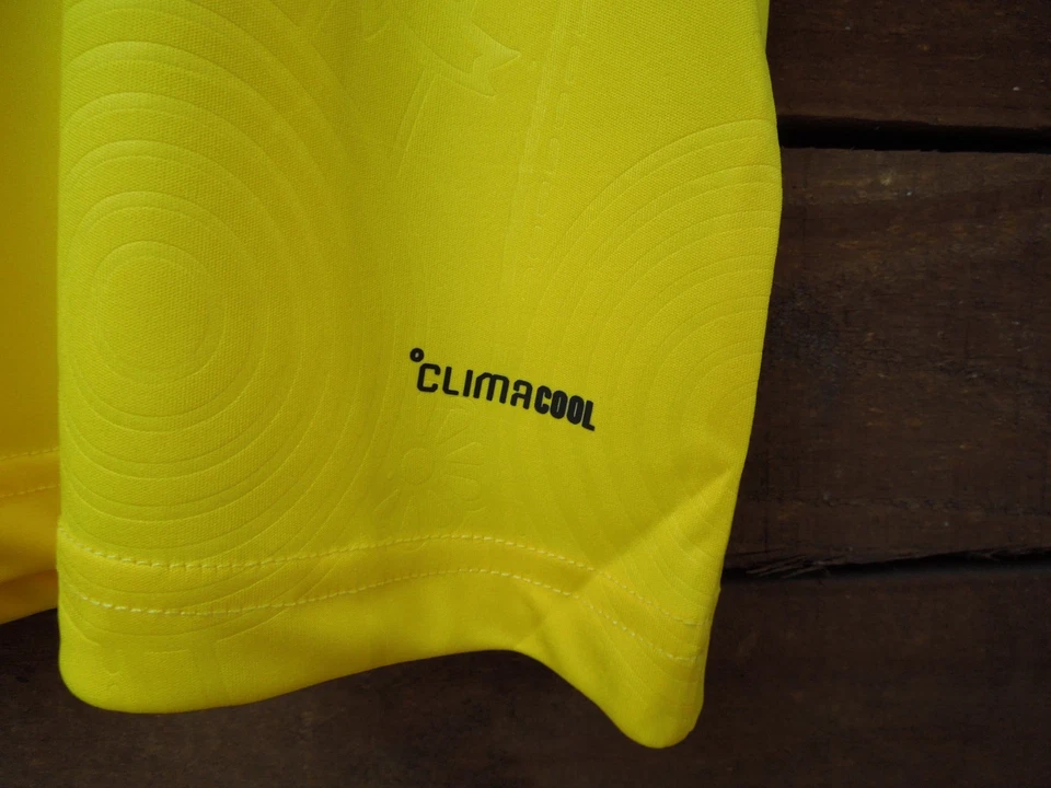 Camiseta de fútbol de la Selección Sueca, adidas, 25/26, grande Foto 3 de 4