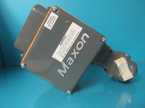 NEW MAXON NATURAL GAS SHUT OFF VALVE 1-1/2" 808 0 70 PSI 115/60 CLUCH/SOLENOID - Picture 5 of 22