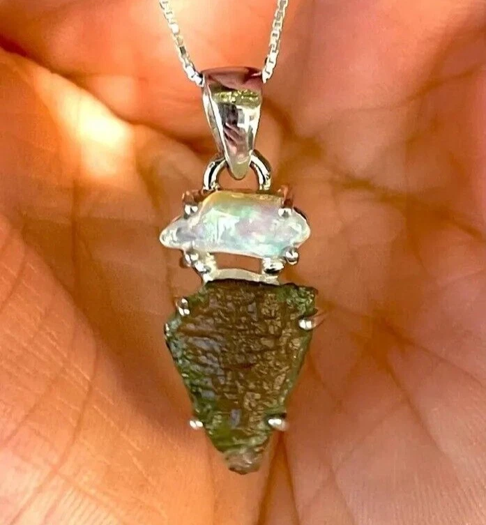 Colgante genuino de moldavita en bruto y ópalo etíope joyería de plata de ley 925 Foto 2 de 4