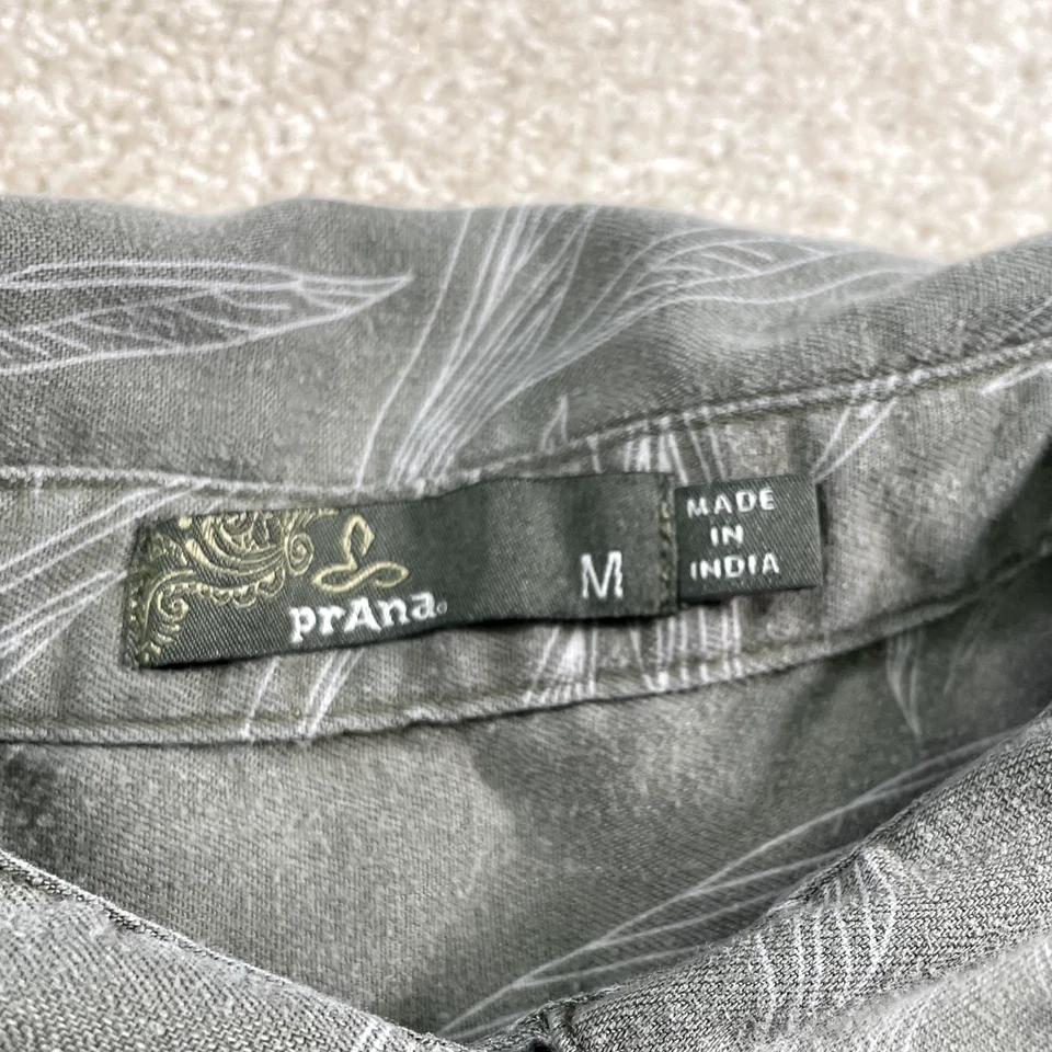 prAna Shirt Women Medium Button Down Green Cap Sleeve Casual Work Basic Plants - Image 3 of 4