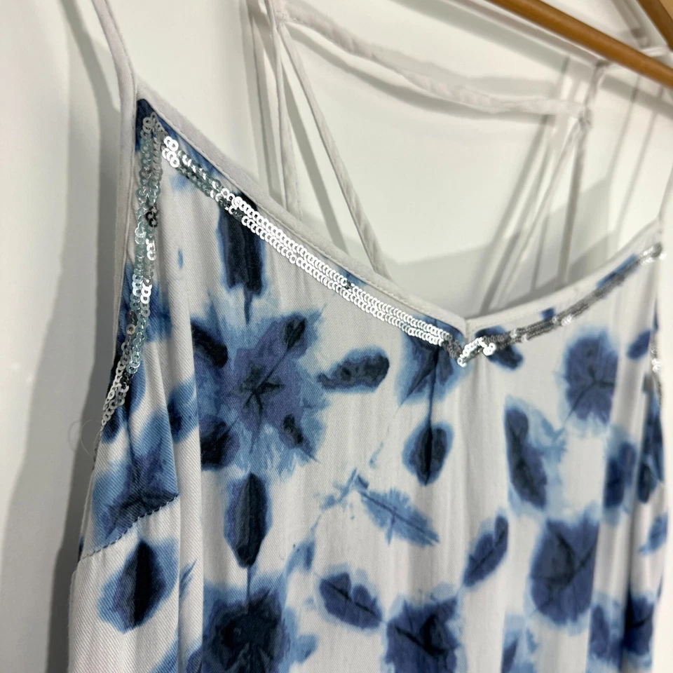 Top trasero BB Dakota para mujer talla pequeña azul blanco tie dye lentejuelas cuello tiras Foto 2 de 4