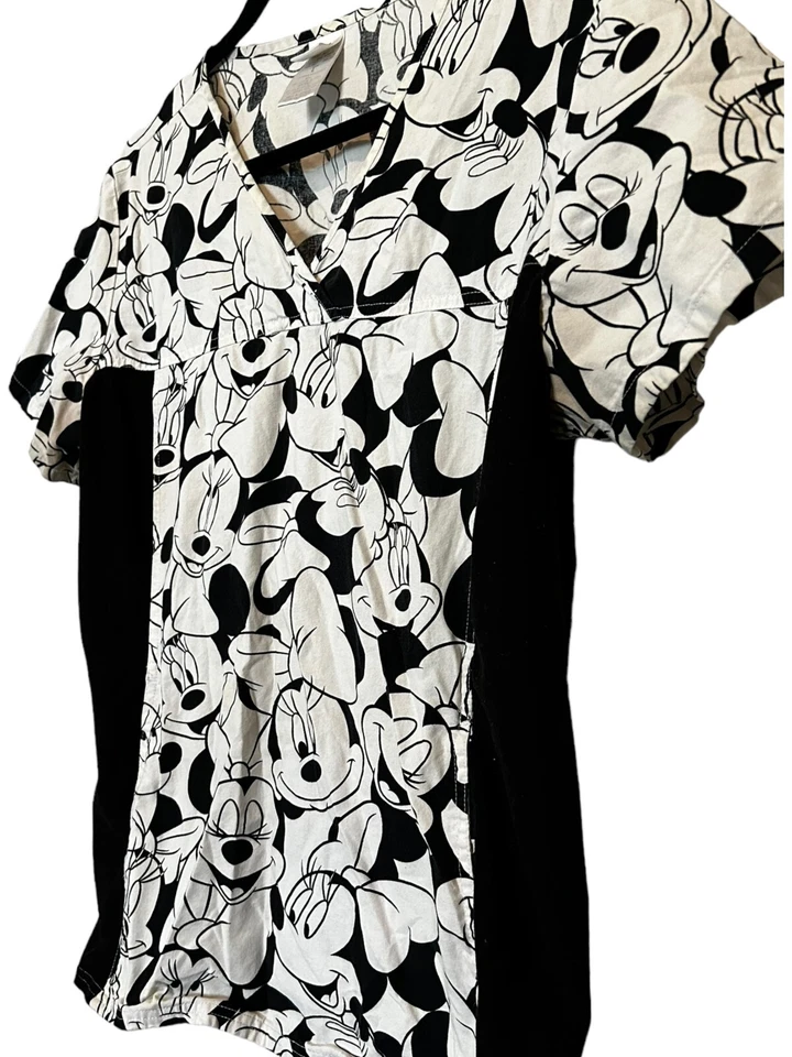 Tooniforms by Cherokee Women's V-Neck Disney Minnie Mouse Print Scrub Top size L - Image 3 of 4
