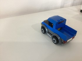 LEGO City GARAGE SET 7642 with Instructions