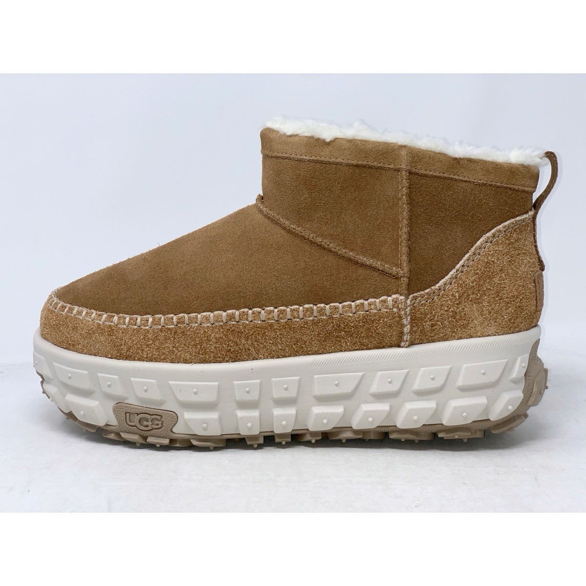 UGG Venture Daze Ultra Mini Chestnut Brown Winter Boots, Size 11