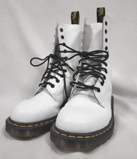 DR.MARTENS Model number: 1490 10 hole boots