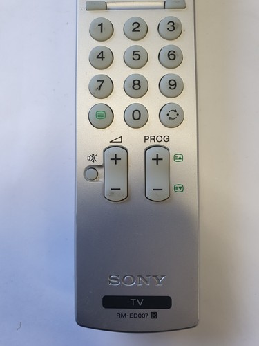 TELECOMANDO TV ORIGINALE SONY RM-ED007 KDL-20S2030 KDL-26U20 KDL-40U2520 KDL-50E2000 - Foto 3 di 4