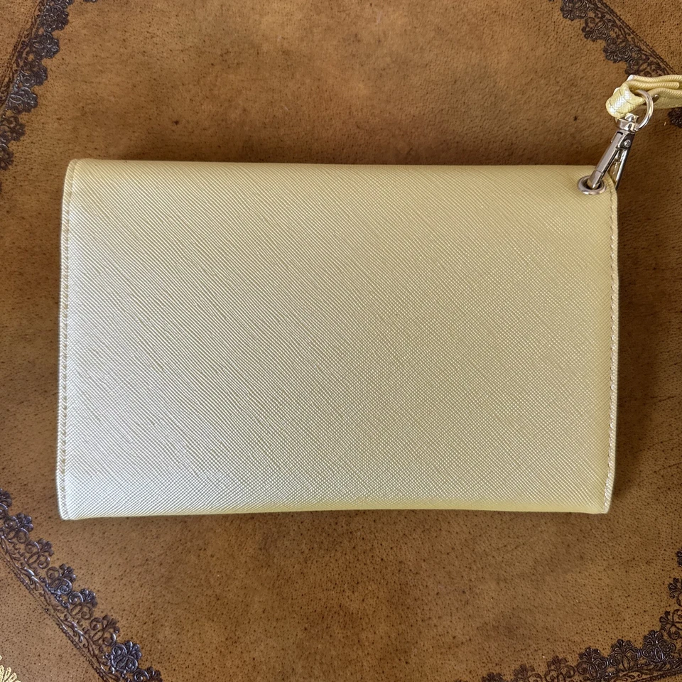 Travelambo Women’s Clutch Wallet Gold Yellow RFID NEW - Image 3 of 4